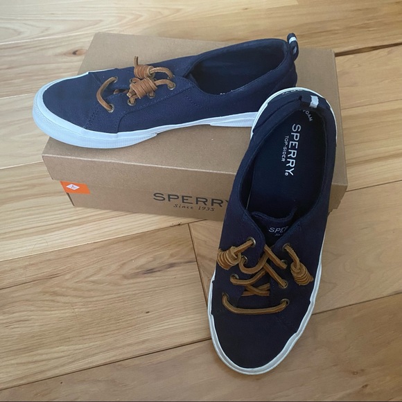 Navy Sperry’s size women’s 7.5, with box. Excellent condition. - Picture 3 of 5